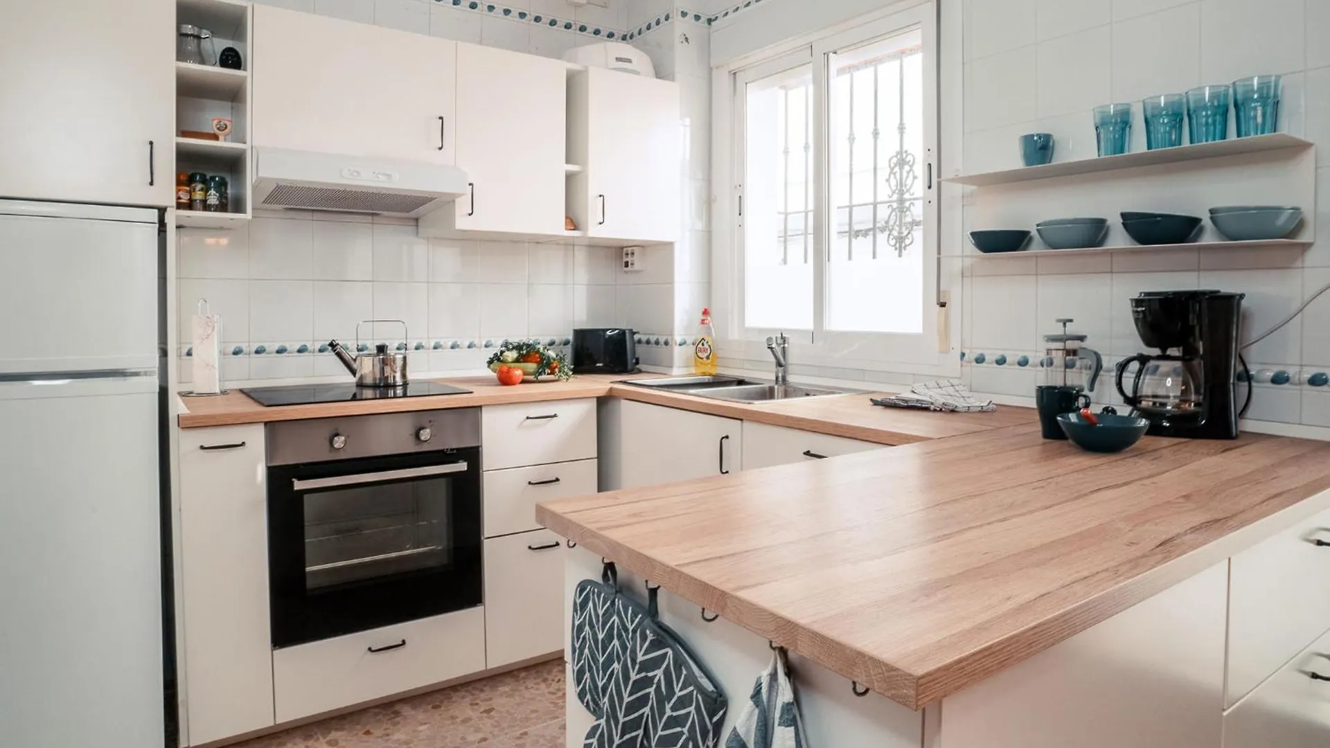 Casa Irene Conil Town House In The Center, Roof Terrace With Great Views Apartment Conil De La Frontera Spain