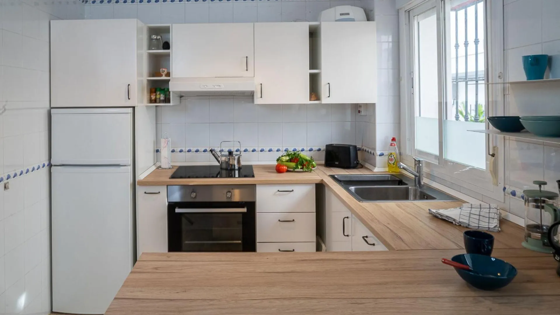 Casa Irene Conil Town House In The Center, Roof Terrace With Great Views Apartment Conil De La Frontera 0*,  Spain